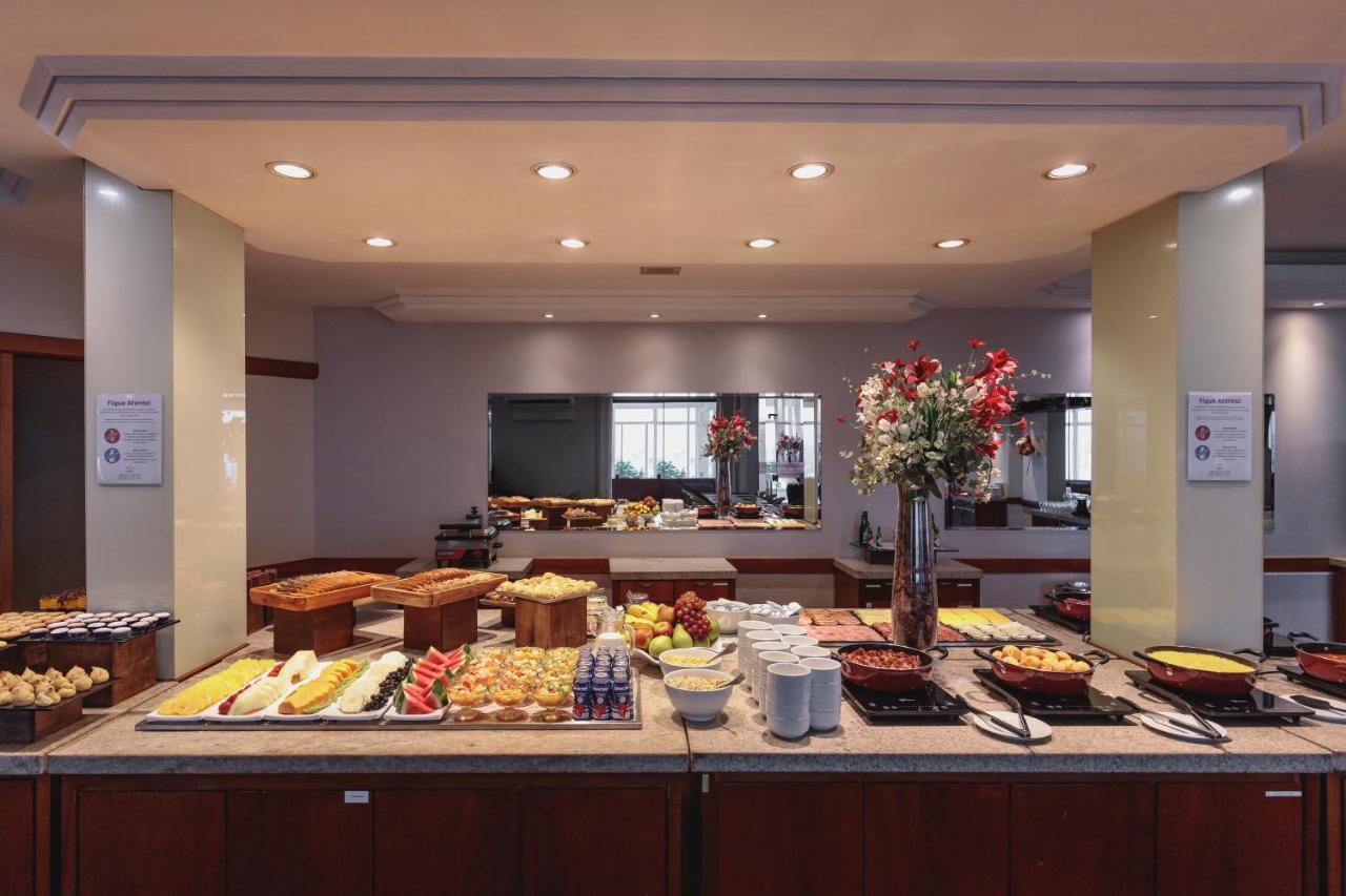 Monthez Hotel & Eventos Бруски Екстериор снимка